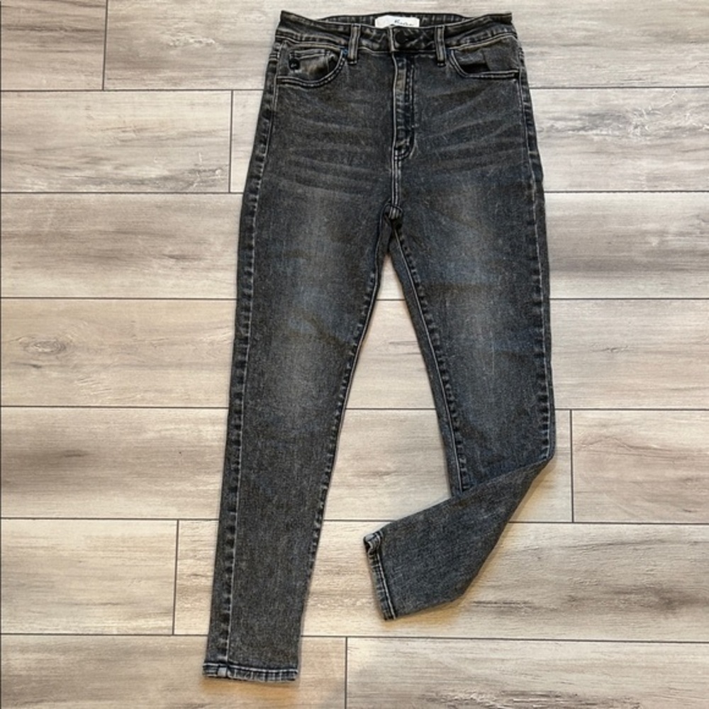 KanCan Nylah super skinny high ride jeans in black acid wash size 28